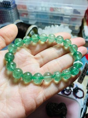 绿草莓晶价格(绿草莓晶是什么材质,价值如何)-图1 绿草莓晶价格(绿草莓晶是什么材质,价值如何)-图1