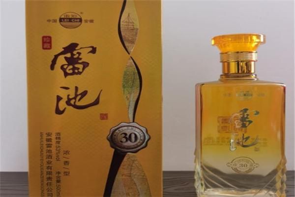 雷池酒价格表(雷池酒30年陈酿42度多少钱)-图2 雷池酒价格表(雷池酒30年陈酿42度多少钱)-图2