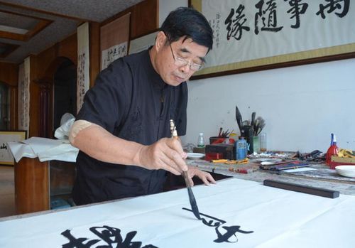 潘田武作品价格(书法家潘田武简介)-图2 潘田武作品价格(书法家潘田武简介)-图2