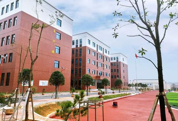 耀湘酒价格(耀湘职业学校怎么样)-图3 耀湘酒价格(耀湘职业学校怎么样)-图3