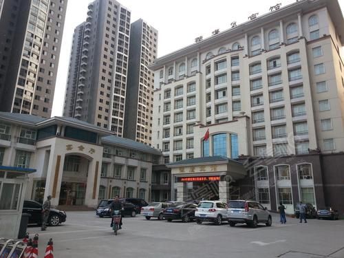 豫鹰宾馆价格(豫鹰宾馆价格多少)-图2 豫鹰宾馆价格(豫鹰宾馆价格多少)-图2