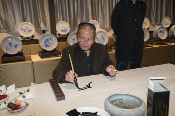 张万臣字画价格（张万成画家）