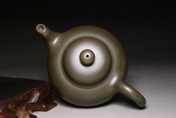 陈龙大紫砂壶价格（陈龙大紫砂壶价格多少）