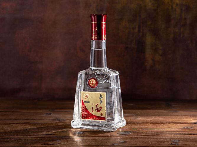 南阜酒王价格(南阜酒王多少钱一瓶)-图2 南阜酒王价格(南阜酒王多少钱一瓶)-图2