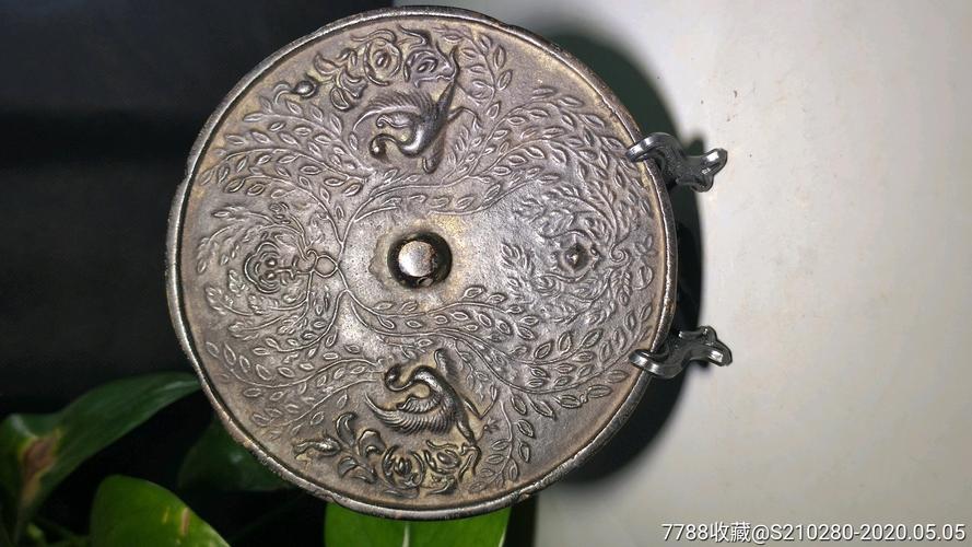 凤凰铜镜价格(凤凰铜镜价格及图片)-图2 凤凰铜镜价格(凤凰铜镜价格及图片)-图2