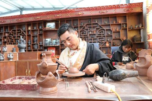 囊谦黑陶价格(囊谦一中学老师的图片)-图3 囊谦黑陶价格(囊谦一中学老师的图片)-图3