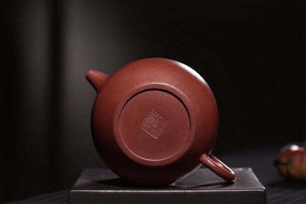 顾跃飞紫砂壶价格(顾跃鸣紫砂艺术)-图2 顾跃飞紫砂壶价格(顾跃鸣紫砂艺术)-图2