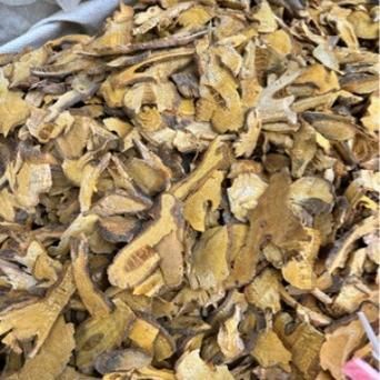 鲜虎杖价格(新鲜虎杖卖多少钱一斤)-图2 鲜虎杖价格(新鲜虎杖卖多少钱一斤)-图2
