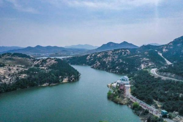 五莲松月湖门票价格(五莲松月湖怎么钓鱼)-图3 五莲松月湖门票价格(五莲松月湖怎么钓鱼)-图3